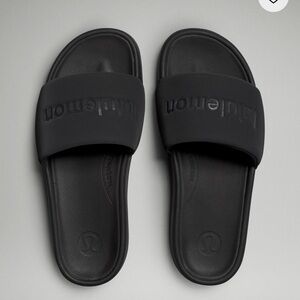 lululemon restfeel graphic slides